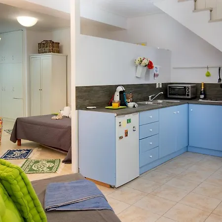 Margarita Paxos - Illa Apartment *